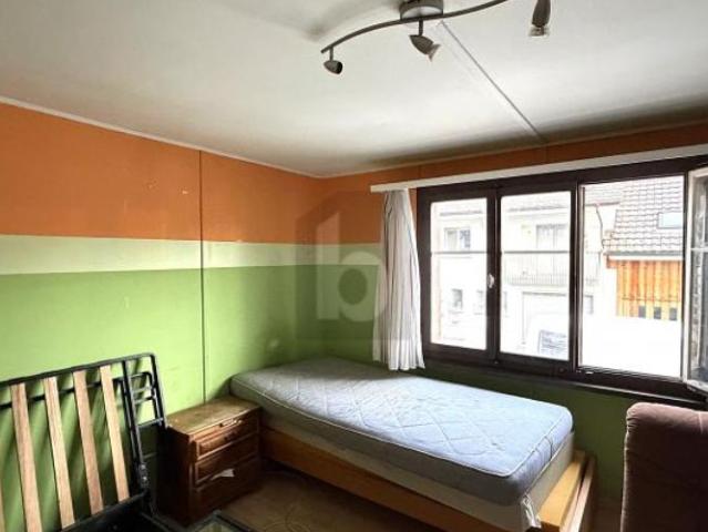 Wohngebäude 11 Zimmer