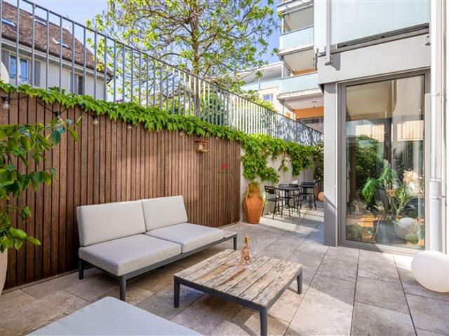 Wohngefühl wie im eigenen Haus – Gartenwohnung im Zentrum von Bülach