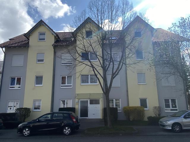 Wohnglück mit Balkon, Garage und Stellplatz