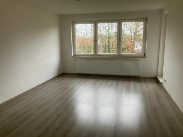 Wohnen 02. OG rechts Zypressenstraße 28