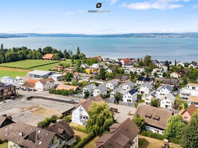 Wohnen am schönen Obersee. Elegante Dachwohnung in Seenähe