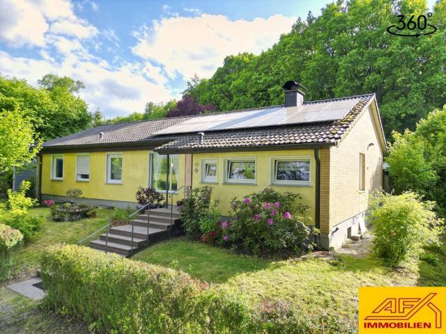 Wohnen am Waldrand Ihr Bungalow im Grünen mit großem Garten