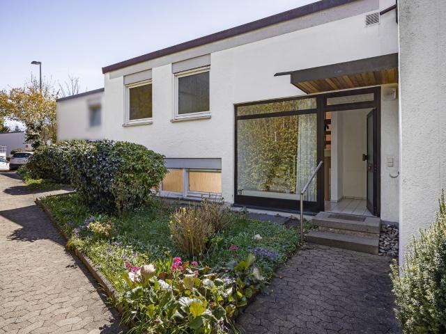 Wohnen am Waldrand – Leben in Split Level Bauweise mit viel Charme & Ruhe im Grünen