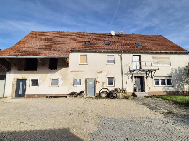 Wohnen, Arbeiten, Vermieten alles unter einem Dach in Scharenstetten!