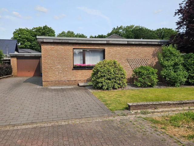 Wohnen auf einer Ebene* Bungalow mit PKW Garage in Goch Pfalzdorf