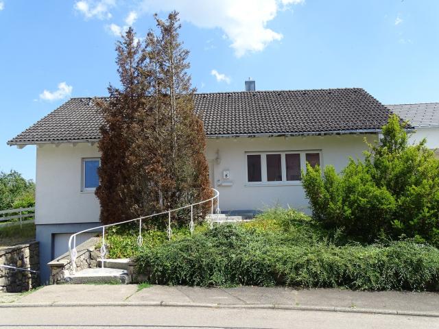NEUER KAUFPREIS* Wohnen auf einer Ebene. Bungalow mit schönem Grundstück in Wutach Ewattingen