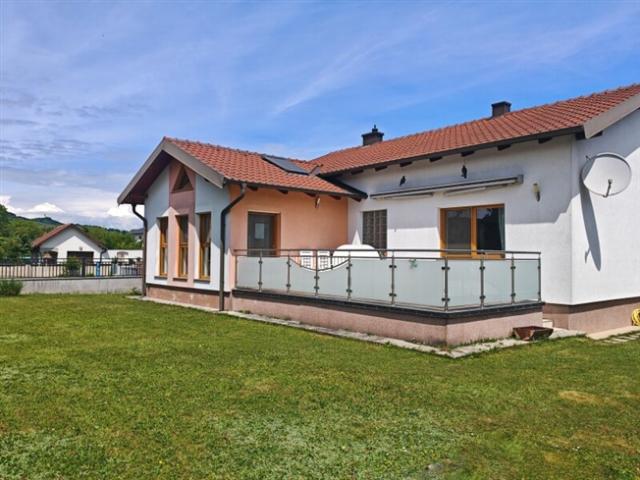 ☀️ Wohnen auf einer Ebene Gepflegter Bungalow mit sonnigem Garten, Garage & Vollkeller