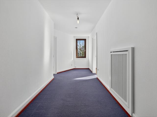 Wohnen im Grünen großzügige 4 Zimmer Wohnung mit Innenhof und Garten