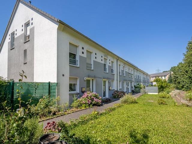 Reihenmittelhaus mit viel Platz für die Familie. Kleiner Garten und Garage in Bonn Buschdorf!