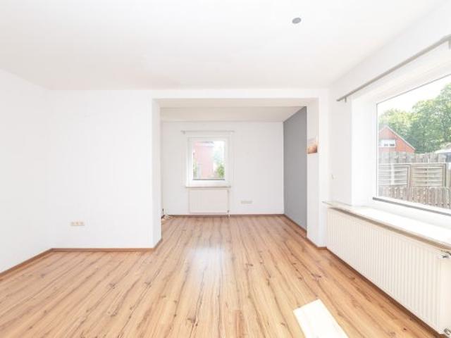 Wohnen im Sachsenviertel – Endreihenhaus mit Garten und Carport!