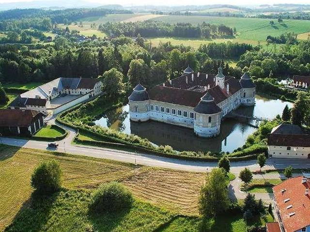 Wohnen im Wasserschloss Ambiente pur