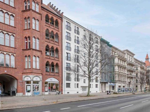 Wohnen im trendigen Kreuzberg Bezugsfreie 3 Zimmer Wohnung mit Aufzug und Balkon im Erstbezug