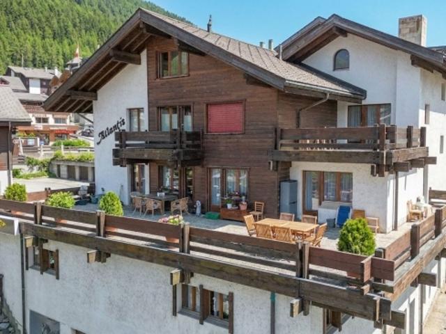 Wohnen mit Bergpanorama – 4.5 Zimmer Wohnung mit einzigartiger Terrasse