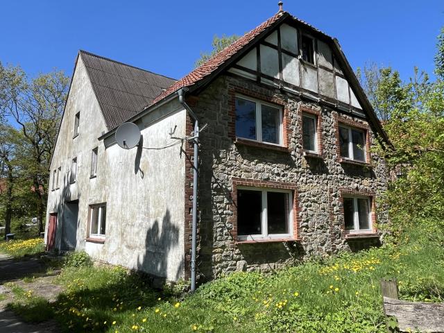 Wohnen mit Blick auf Wiesen, Felder und Wälder