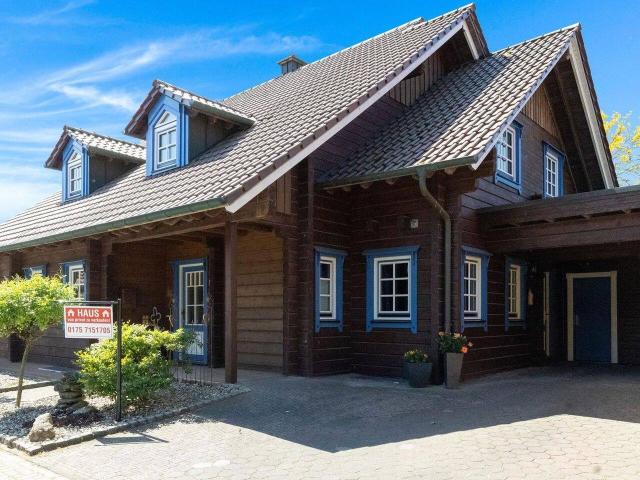 Wohnen mit Charakter Traumhaftes Holzhaus / Blockhaus in Alstätte