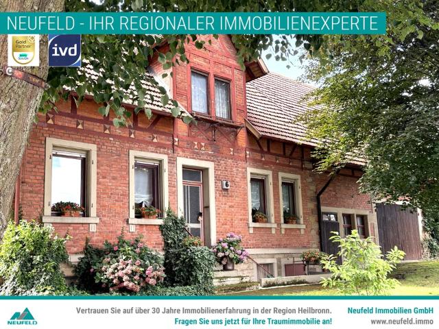 Reserviert* Wohnen mit Charakter – Stilvolles Altbaujuwel mit ländlichem Charme!