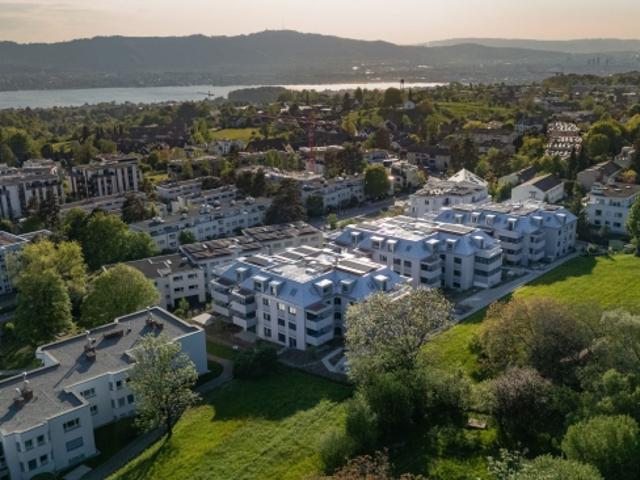 Wohnen mit eigener Dachterrasse – ein Traum über Zürich