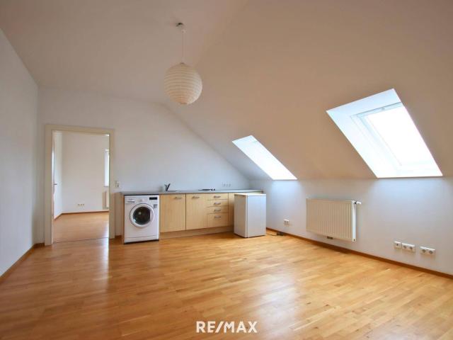 WOHNEN MIT HISTORISCHEM FLAIR! 2 Zimmer Wohnung im Zentrum zu kaufen TOP 4 !