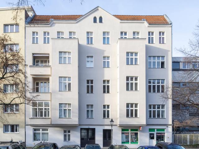Wohnen mit Stil: 4 Zimmer Kapitalanlage im Altbau nahe des Lietzensees & Schloss Charlottenburg