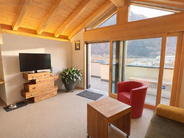 Wohnen mit Sonne, Ruhe und Lebensqualität – 3.5 Zimmerwohnung in Steg