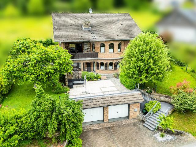 Wohnen mit Weitblick Großzügiges Zuhause mit Einliegerwohnung und Traumgrundstück!