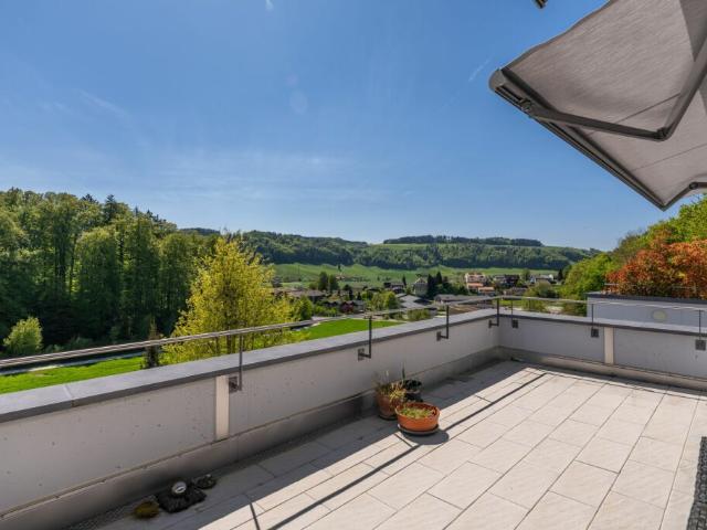 Wohnen mit Weitsicht exklusive Terrassenwohnung in Utzigen