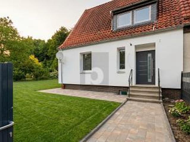 WOHNEN MIT WOHLFÜHLGARANTIE 1.400,00 EURproMonat Kaltmiete, ca.151,00 m² Wohnfläche