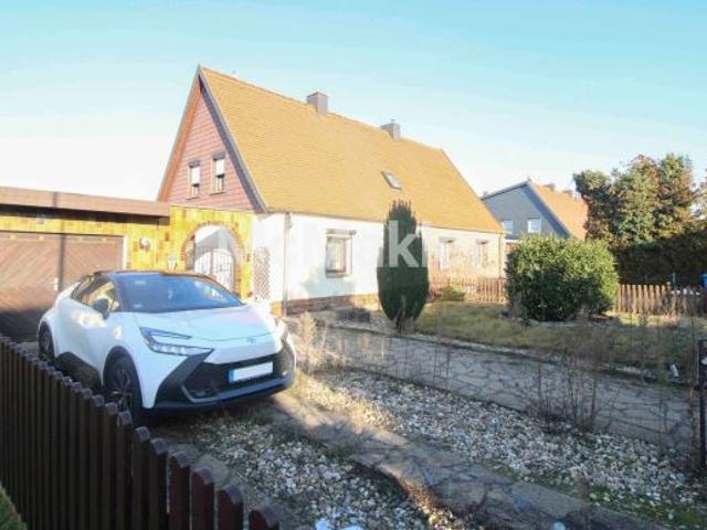 Wohnen mit Wohlfühlfaktor: Gepflegtes Haus in familiärer Umgebung