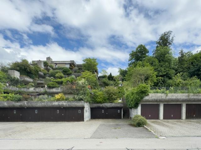 Wohnen wie im eigenen Haus. Sonnig, stadtnah und Privatsphäre inklusive