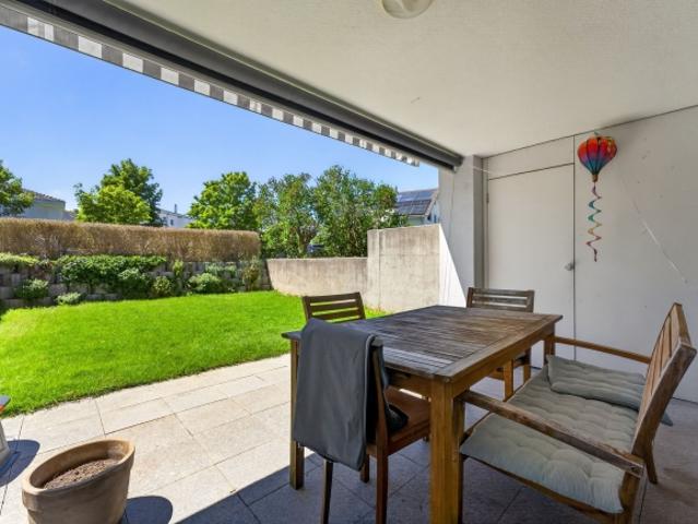 Wohnen wie im Einfamilienhaus exklusive 5.5 Zimmer Garten Maisonette mit sonnigem Privatgarten