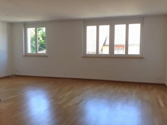 Wohnen wie im Einfamilienhaus mit Gartensitzplatz
