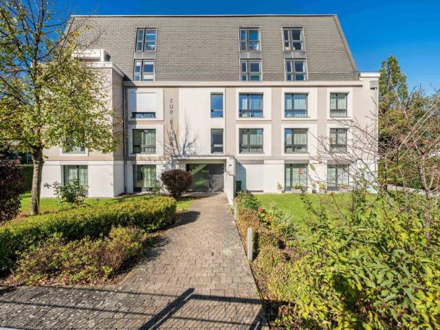 Wohnen wie im Einfamilienhaus: Stilvolle 6 Zimmer Maisonettewohnung