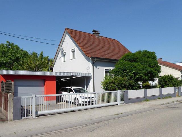 Wohnen wie im Urlaub mit Pool & Jacuzzi