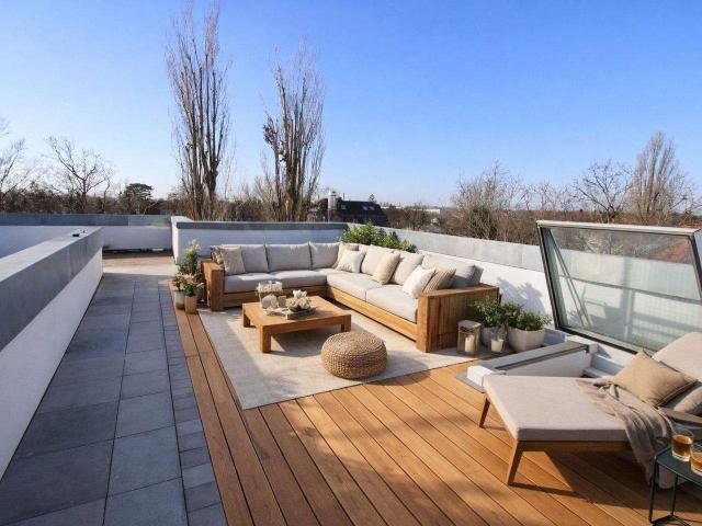 Wohnen über den Dächern: 3 Zimmer Wohnung mit privater Aufdachterrasse in Lankwitz