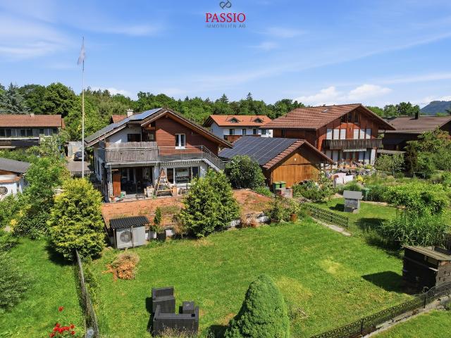Wohnen über den Dächern von Thun – mit Terrasse, Garten und Charme