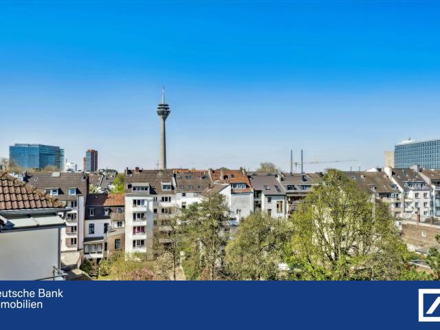 Über den Dächern: Attraktive 2,5 Zi. DG Maisonettewohnung mit großer Sonnenterrasse