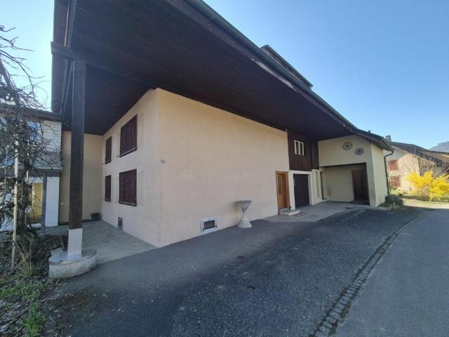 Wohnhaus auf Baulandreserve 1307 m2
