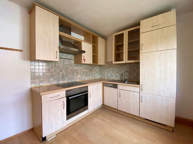 Wohnhaus mit großem Grundstück in Top Siedlungslage