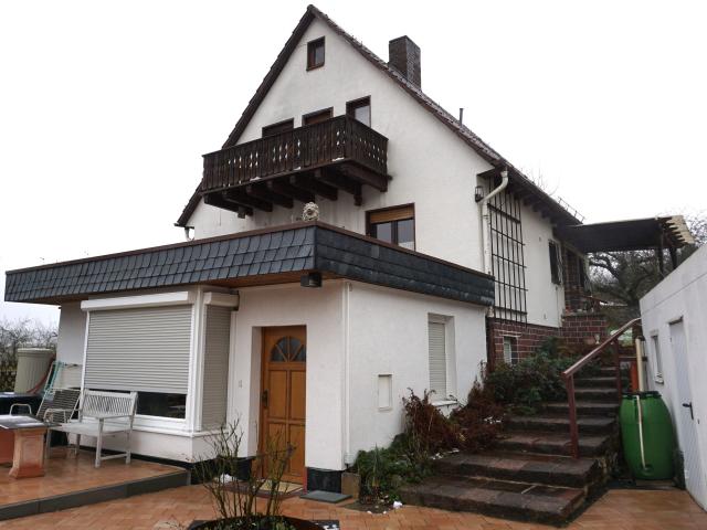 Wohnhaus mit einmaligen Fernblick zu verkaufen