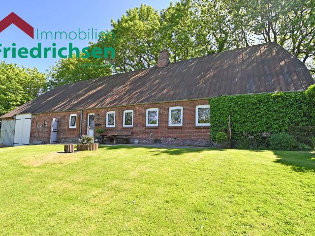 Wohnhaus mit Potential Warftlage