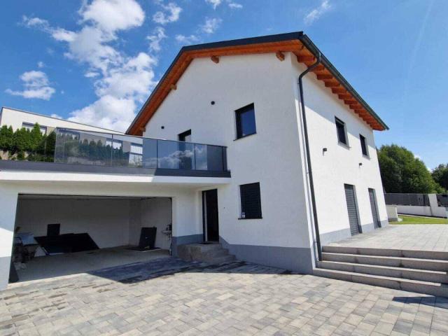 Romantische Abende bei Kerzenschein, 141m2 Nutzfläche + Doppel Garage 35 m2