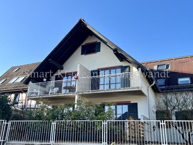 Wohnidylle – Freigestellte Eigentumswohnung mit Balkon in ruhiger Lage von Hallgarten