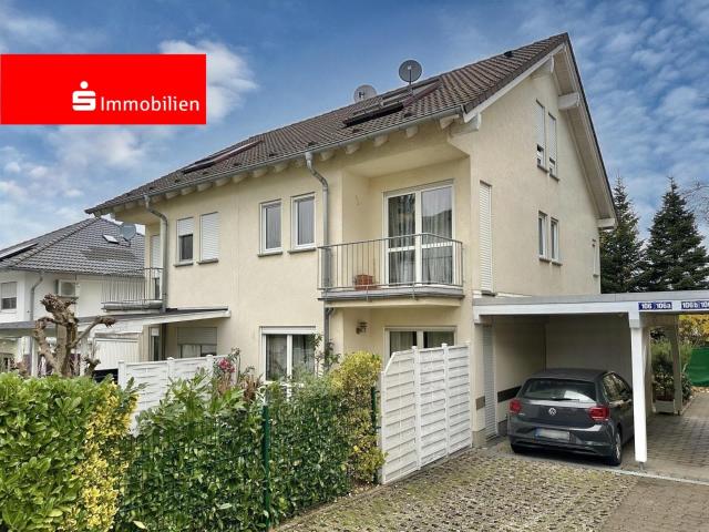 WOHNRECHT! Gepflegte DHH inkl. Carport Gesuchte Wohnlage!