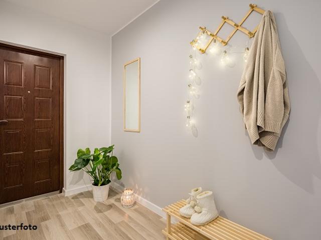 Wohnung mit 2 Stellplätzen + provisionsfrei