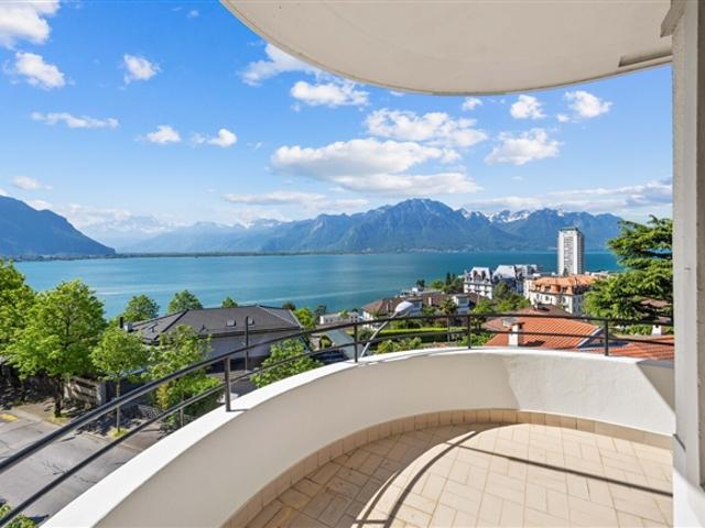Wohnung mit außergewöhnlicher Aussicht und Charakter