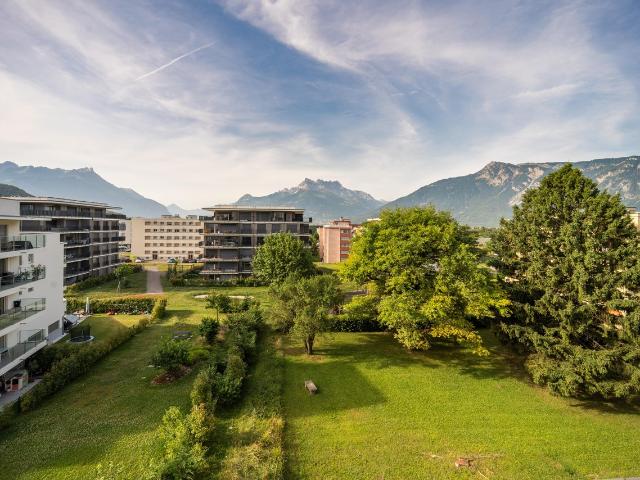 WOHNUNG MIT BALKON PANORAMABLICK GARAGENBOX EXKLUSIVITÄT