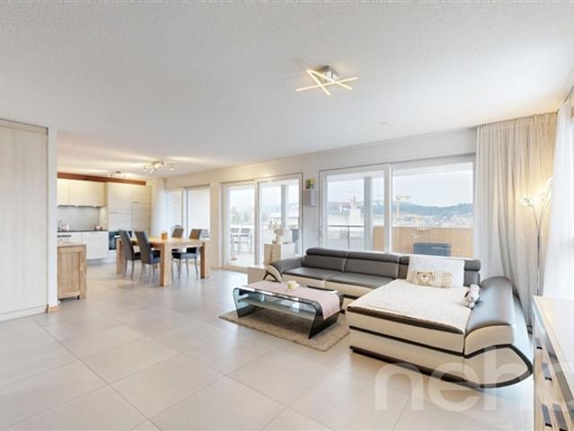 Wohnung mit Bergblick 106 m², 4 Zimmer mit Garage