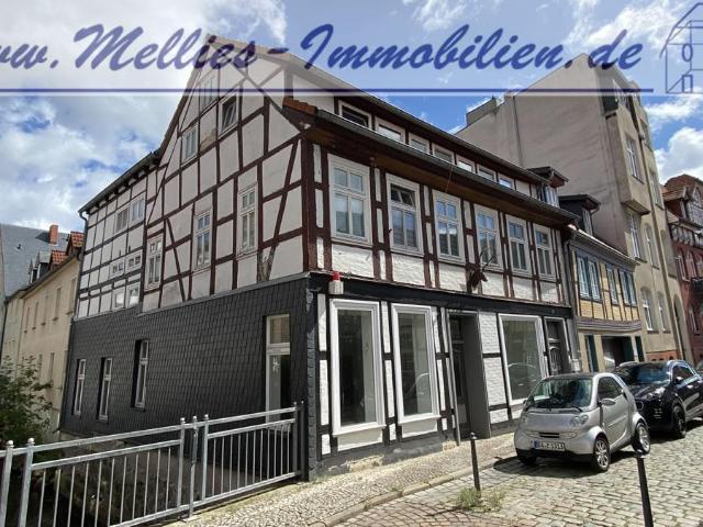 Wohnung mit Dachterrasse und Gewerbeinheit im Erdgeschoß im Herzen von Salzwedel