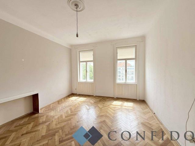 Wohnung mit Fernblick und Potenzial 2 Zimmerwohnung beim Klopsteinplatz!