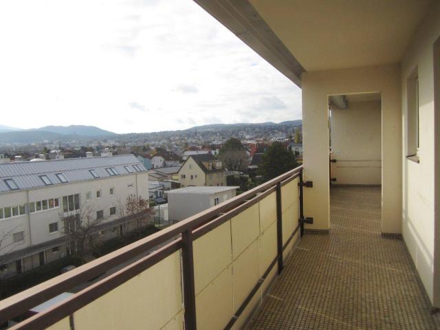 Wohnung mit Loggia und schöner Fernsicht